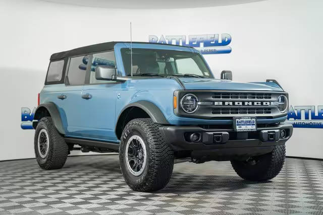 2023 Ford Bronco 4 Door Black Diamond 4WD photo