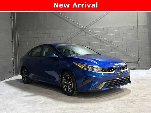 2023 Kia Forte LXS FWD photo
