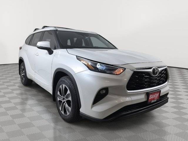 2023 Toyota Highlander XLE FWD photo
