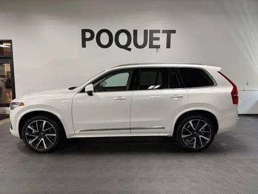 2023 Volvo XC90 Plus AWD photo