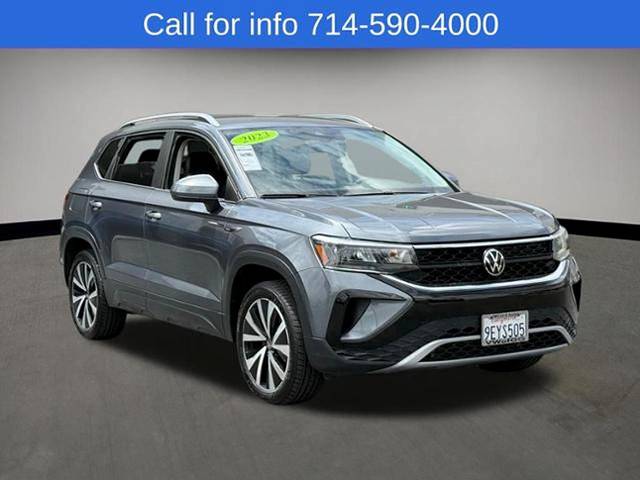 2023 Volkswagen Taos SE FWD photo