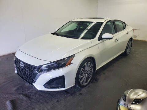 2023 Nissan Altima 2.5 SL FWD photo