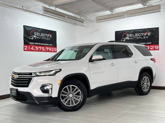2023 Chevrolet Traverse LT Cloth AWD photo