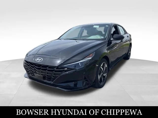 2023 Hyundai Elantra SEL FWD photo