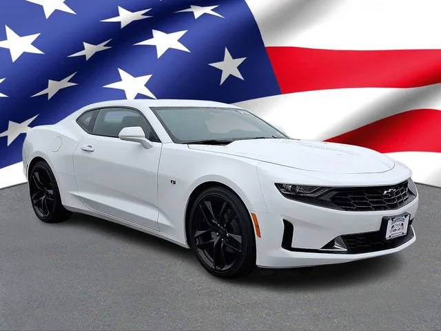 2023 Chevrolet Camaro 1LT RWD photo