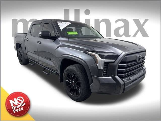 2023 Toyota Tundra SR5 4WD photo