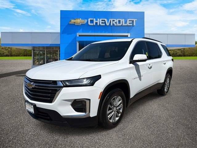 2023 Chevrolet Traverse LT Leather AWD photo