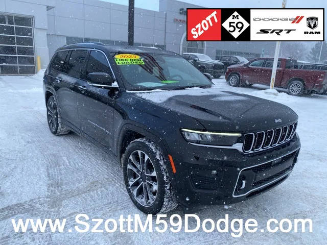 2023 Jeep Grand Cherokee L Overland 4WD photo