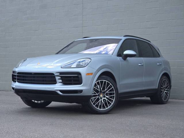 2023 Porsche Cayenne  AWD photo