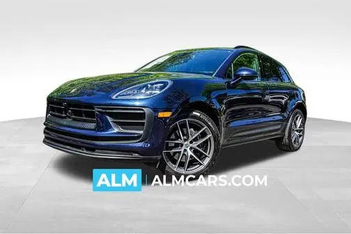 2023 Porsche Macan AWD photo