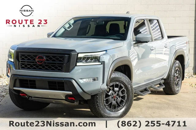 2023 Nissan Frontier PRO-4X 4WD photo