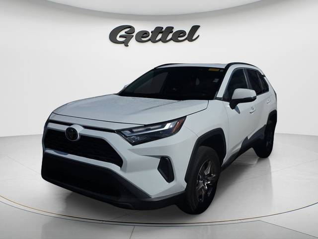 2023 Toyota RAV4 XLE FWD photo