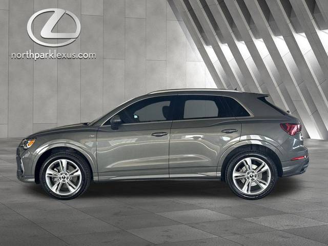 2023 Audi Q3 S line Premium AWD photo