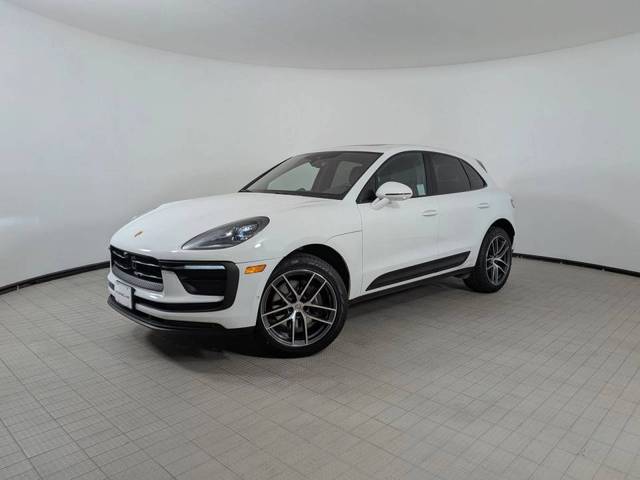 2023 Porsche Macan T AWD photo