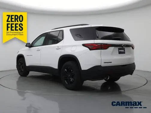 2023 Chevrolet Traverse LS FWD photo