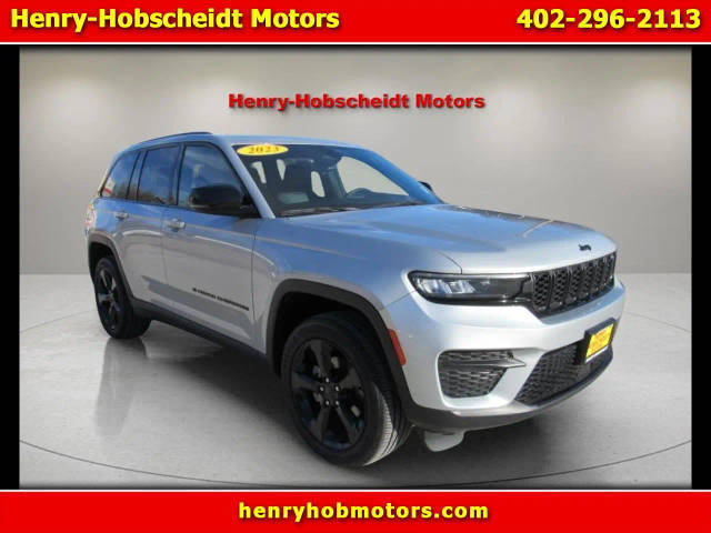 2023 Jeep Grand Cherokee Altitude 4WD photo
