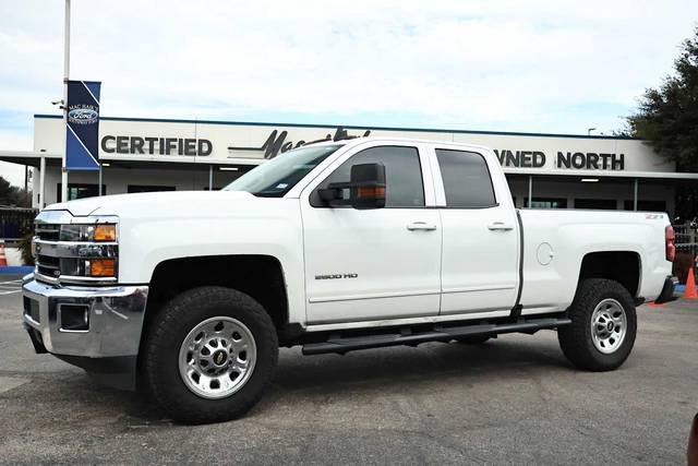 2019 Chevrolet Silverado 2500HD LT 4WD photo