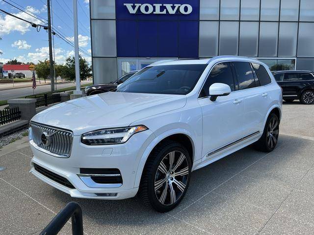 2023 Volvo XC90 Ultimate AWD photo