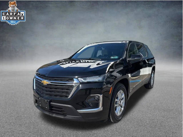 2023 Chevrolet Traverse LS AWD photo