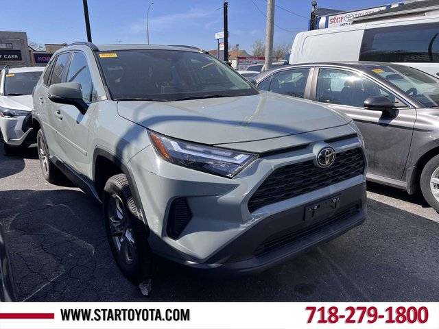 2023 Toyota RAV4 XLE AWD photo