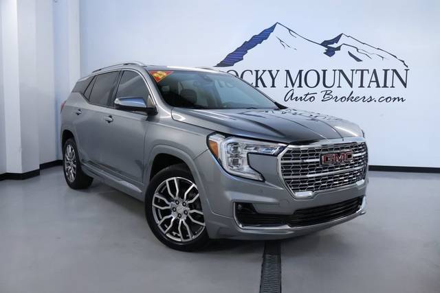 2023 GMC Terrain Denali AWD photo