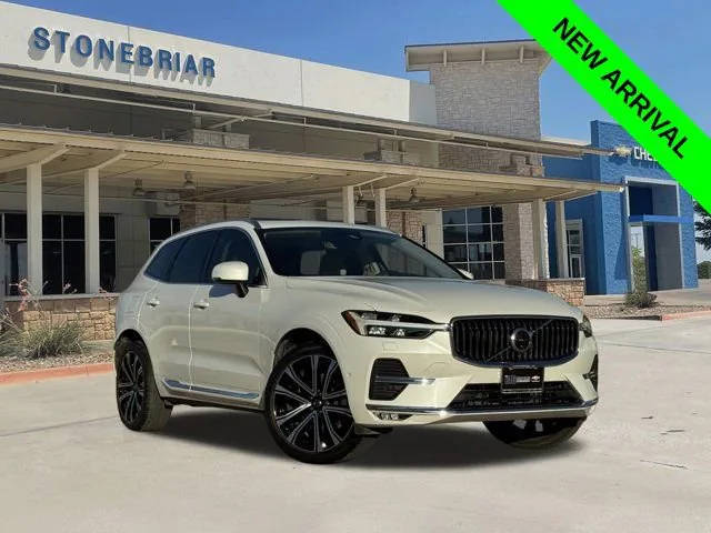 2023 Volvo XC60 Ultimate Bright Theme FWD photo