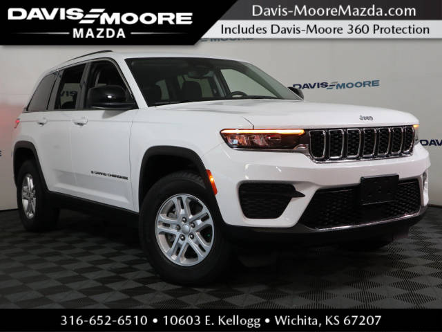2023 Jeep Grand Cherokee Laredo RWD photo