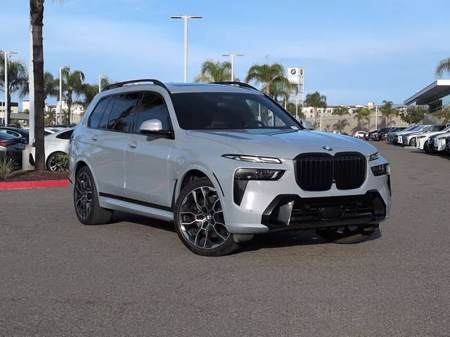 2023 BMW X7 xDrive40i AWD photo