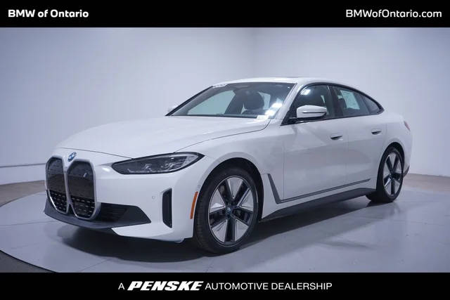 2023 BMW i4 eDrive35 RWD photo