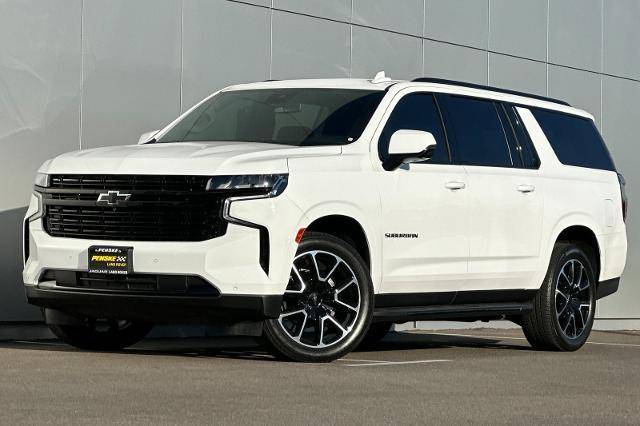 2023 Chevrolet Suburban RST 4WD photo