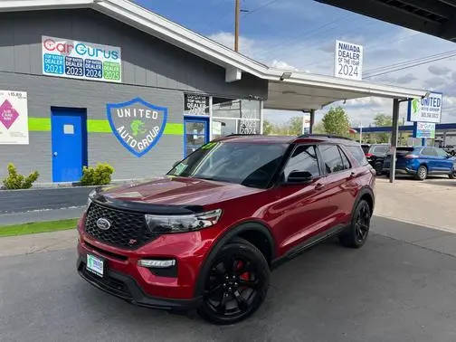 2023 Ford Explorer ST 4WD photo