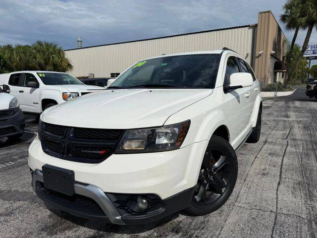 2020 Dodge Journey Crossroad FWD photo