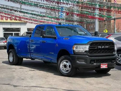 2022 Ram 3500 Tradesman 4WD photo