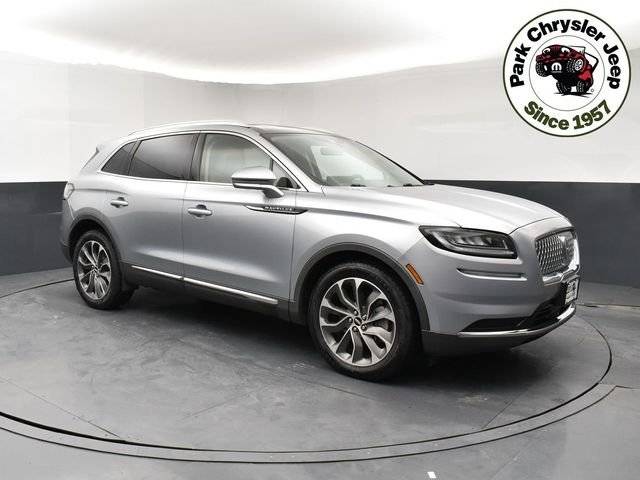 2022 Lincoln Nautilus Reserve AWD photo