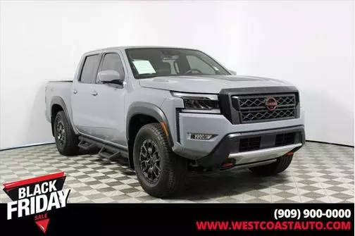 2023 Nissan Frontier PRO-4X 4WD photo