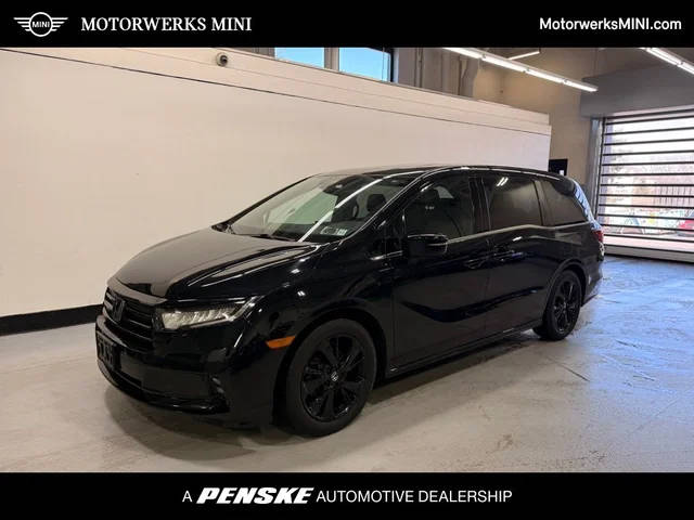 2023 Honda Odyssey Sport FWD photo