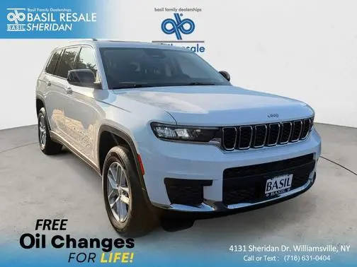 2023 Jeep Grand Cherokee L Laredo 4WD photo