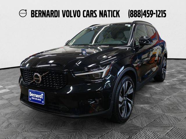 2023 Volvo XC40 Ultimate Dark Theme AWD photo