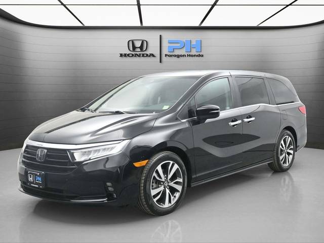 2023 Honda Odyssey Touring FWD photo