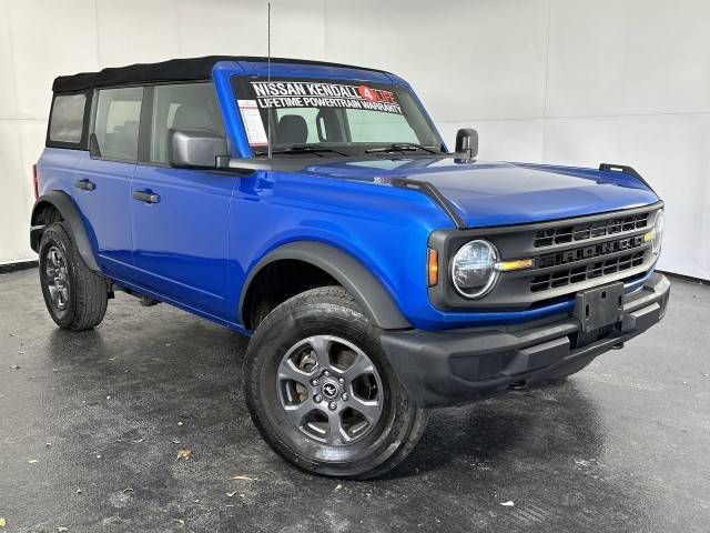 2023 Ford Bronco 4 Door Base 4WD photo