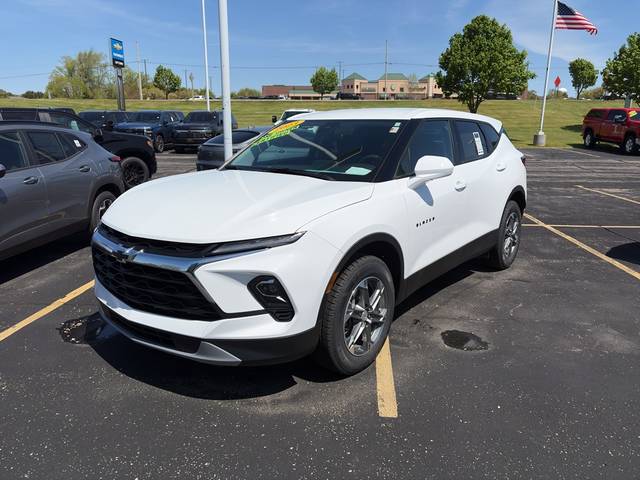 2023 Chevrolet Blazer LT AWD photo