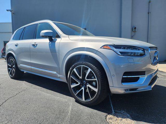 2023 Volvo XC90 Plus AWD photo