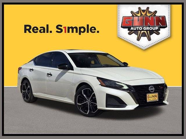2023 Nissan Altima 2.5 SR FWD photo