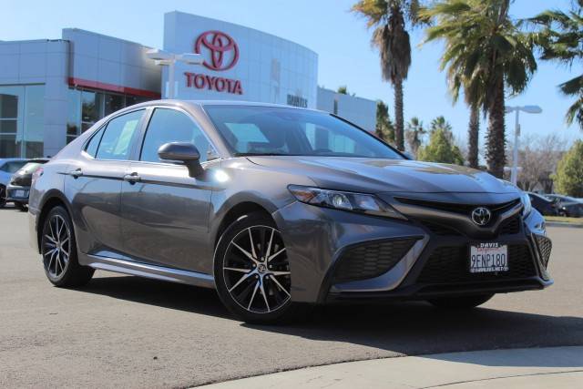 2023 Toyota Camry SE FWD photo