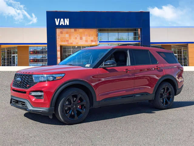 2023 Ford Explorer ST 4WD photo