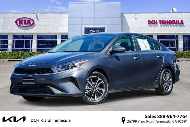 2023 Kia Forte LXS FWD photo