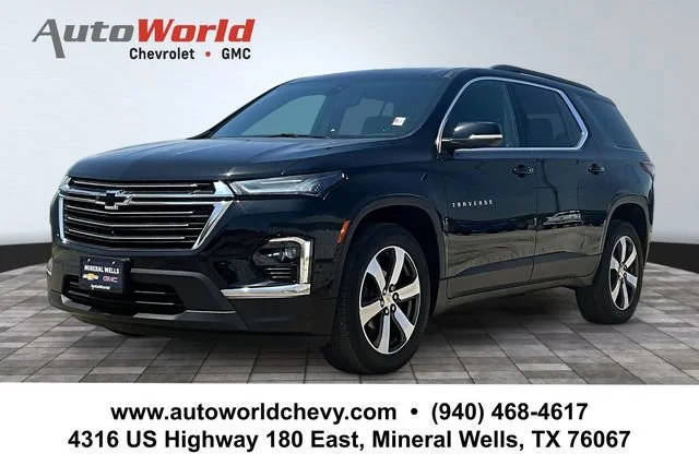 2023 Chevrolet Traverse LT Leather FWD photo