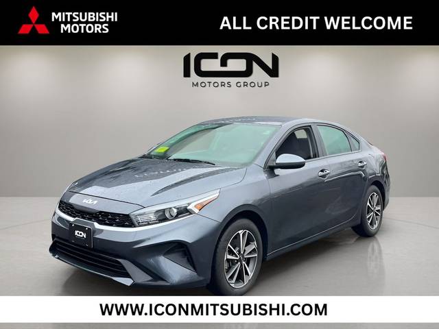 2023 Kia Forte LXS FWD photo