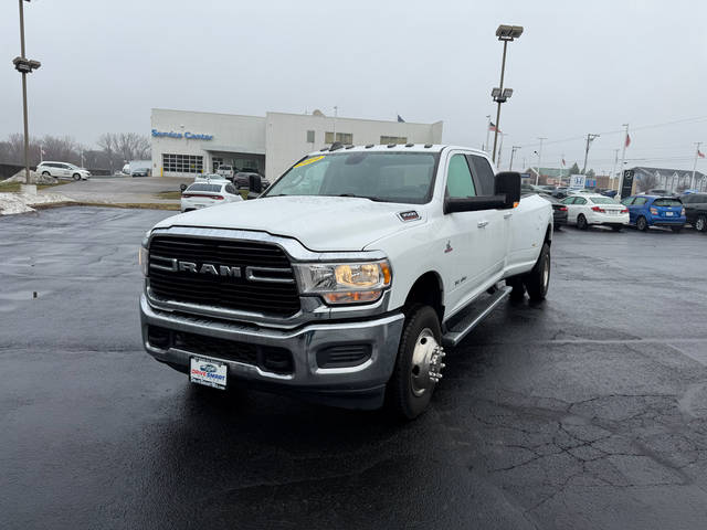 2019 Ram 3500 Big Horn 4WD photo