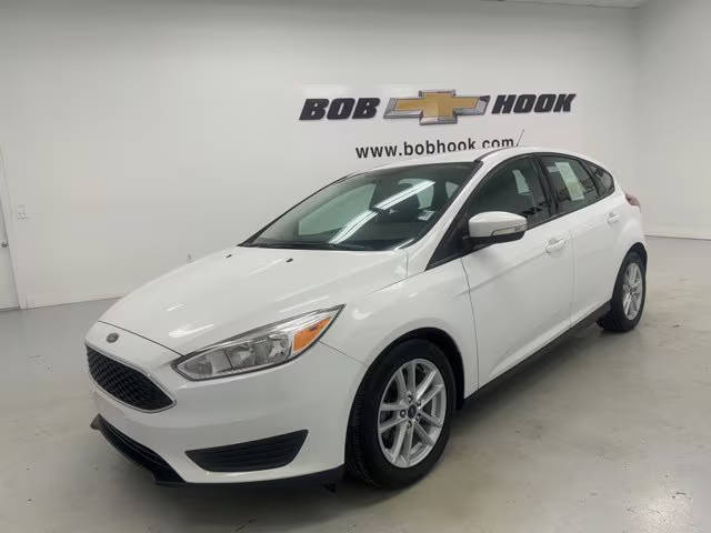 2017 Ford Focus SE FWD photo